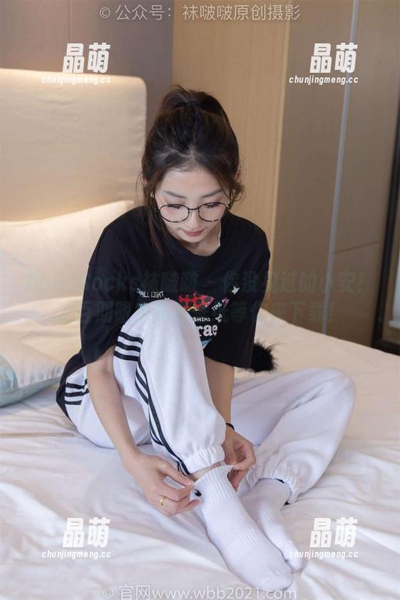 BoBoSocks袜啵啵-小安 BoBoSocks袜啵啵 - 你没见过的小安!二百期限定高清壁纸等你来下载!
