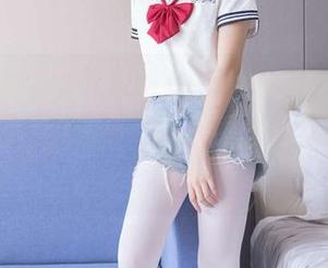 BoBoSocks袜啵啵 - 哈哈，雪糕的堆堆袜套写真，图册里的那些不小心曝光的瞬间