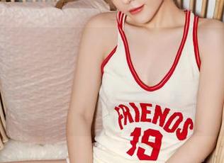 Feilin嗲囡囡 - 果儿Victoria的体操服：最新作品，准备好迎接你的小心脏停跳吗？