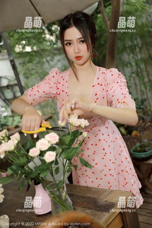 MFStar模范学院 - 思淇Sukiiii教室：从此告别枯燥，看看这套写真如何翻转课堂！
