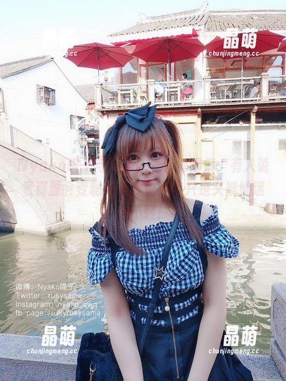 Nyako喵子 Nyako喵子与碧蓝航线镇海图集:有人说看资源会变聪明,我觉得我只是又被她迷得不轻!