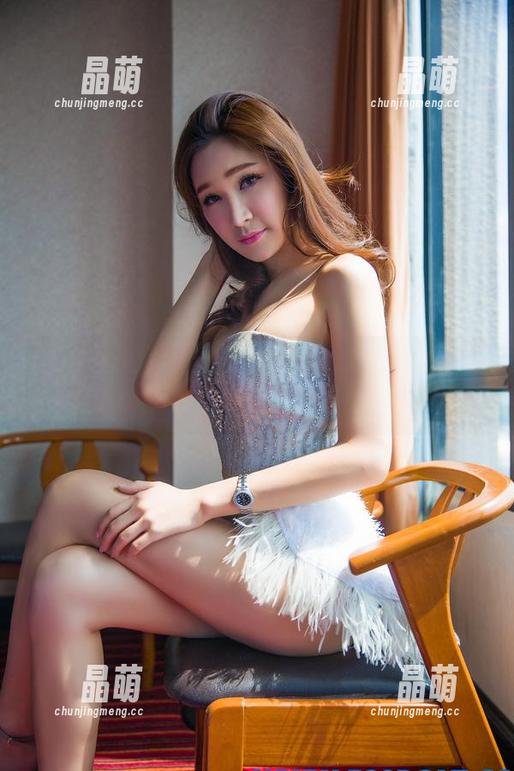 PDL潘多拉 - 艾小青的新尝试：把奶牛变成艺术，作品和美图的奇妙结合。