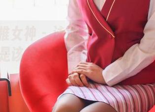 TGOD推女神 - 泳池里的Kiren_程程程：是不是该把这原图做成壁纸？怎么这么美！