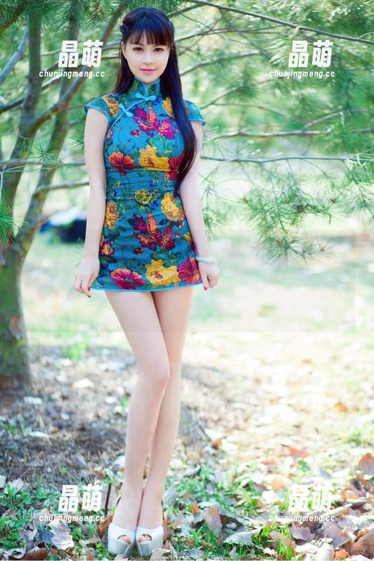 TuiGirl-何奕恋 TuiGirl - 空姐何奕恋的经典姿势,你准备好下载这组图片,给自己一份‘飞’的心情吗?!
