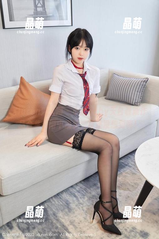 Xiuren秀人网-小雨baby Xiuren秀人网 - 小雨baby天台最新作品合集:雨中漫步,真是没想到啊!