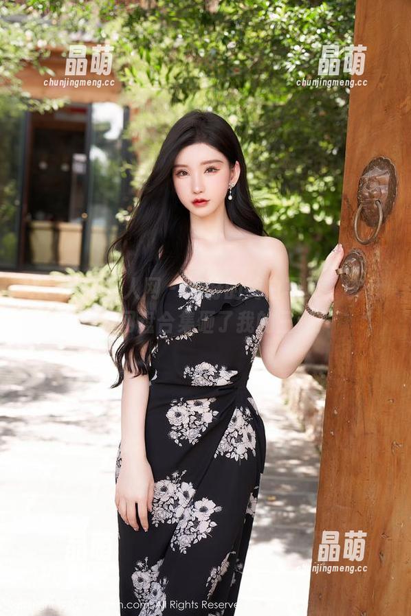 Xiuren秀人网 - 说好的纯白写真，李七喜的网盘合集砸了我的三观！