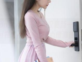 Xiuren秀人网 - 今天仅更新一张：糯美子mini在丝袜里，你的心情准备好了吗？