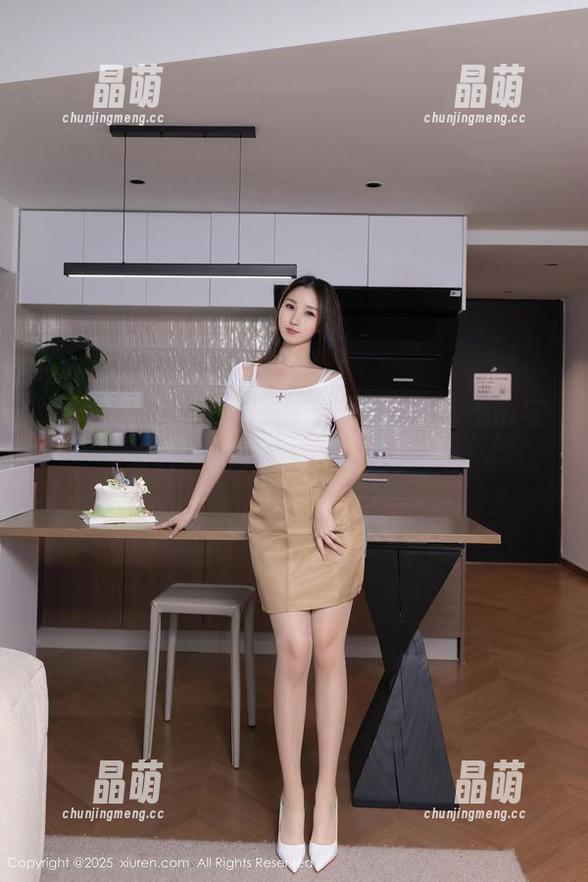 Xiuren秀人网-草莓mm Xiuren秀人网 - 图册独家!草莓mm与天台,阳光普照的少女心事