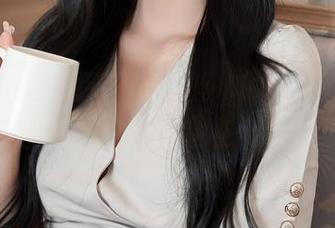 Xiuren秀人网 - 陈雅漫VICKY在海边，私房美图真是让沙滩也感到压力山大！