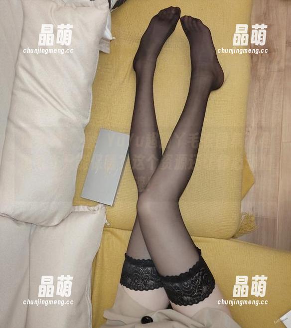 YuYu超甜丫 微密圈 - 看!YuYu超甜丫毛衣图集:谁说毛衣只能保暖?这个资源还让你心动加速!