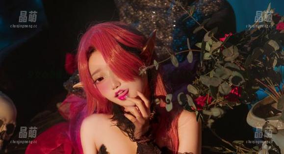 少女心急速上线，eloise软软的写真资源，保证让你一天都充满幸福感！
