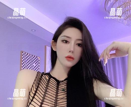 不爱笑的赛琳 微密圈 - 真心推荐不爱笑的赛琳的蓝色蕾丝包臀裙作品,免费给你一份小惊喜!