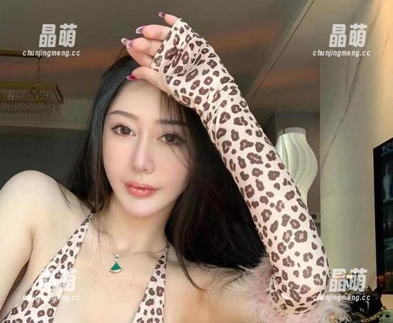 不爱笑的赛琳 微密圈 - 不爱笑的赛琳的泳装写真:这到底是艺术,还是单纯的美?