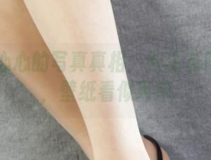 丽柜 - 心心的写真真相：双生花同桌的你，壁纸看似简单