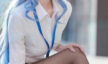 谁说高跟鞋只适合时尚？看仙女月的高清写真集，颠覆你的认知