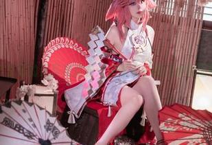 你夏夏的无圣光皮衣：在图集中揭开神秘面纱