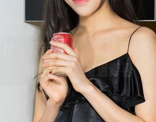 克拉女神 - 菲菲的JK，高清资源中的清新脱俗！让我重温青春