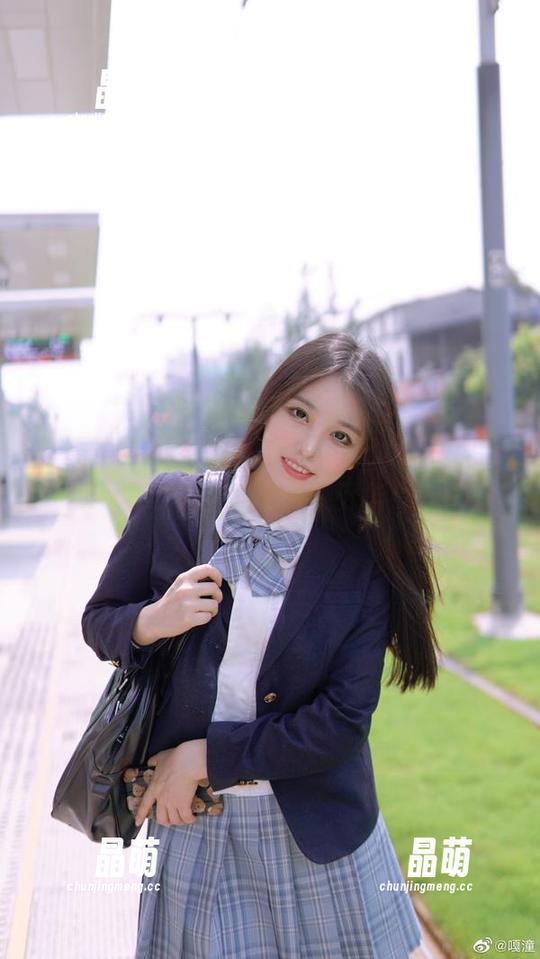 嘎潼 打开嘎潼的黑色写真图册,让心情瞬间降到冰点,也许还能升华!