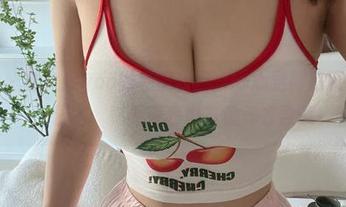 微密圈 - 看安妮yoo的私房作品，真心觉得高跟鞋也是一门艺术，真希望我也有勇气去尝试。