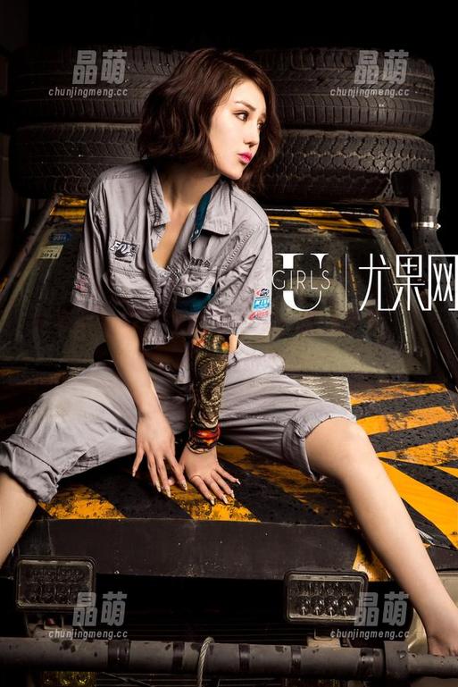 尤果网 - 李焱和她的眼镜：集合全集，真的让人有点小心动。
