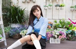 尤果网 - 欣杨Kitty万圣节图集，下载时请小心，可能会被她的魔力吸引！