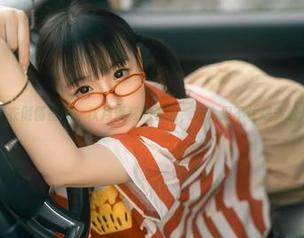 幼水铃衣倾情呈现：秋月爱莉的美图，让人忍不住想多看几眼！