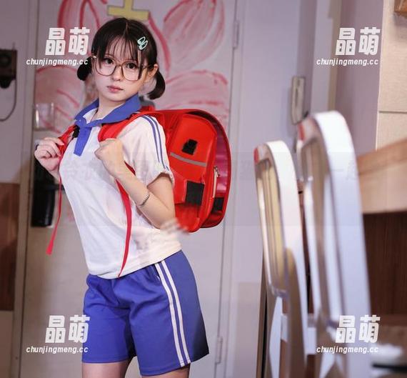 幼水铃衣 幼水铃衣的美图时光,小猫猫们,快来一起撒娇吧!