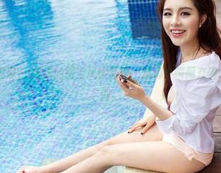 推女郎 - 发现Yu佳妮的镂空风格原图，脑海中瞬间充满了暖阳和慵懒。