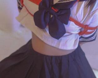 是青水出新cos了！这个女孩真的是水里的精灵吗？