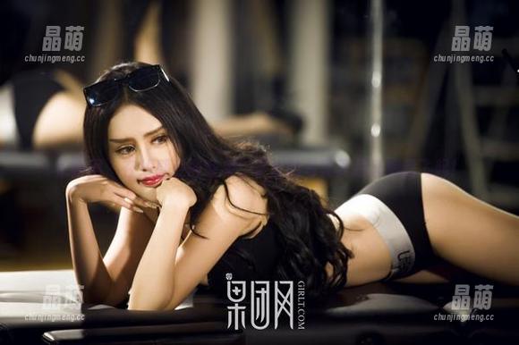 果团网-酸酱兔 果团网 - 在线感受酸酱兔,学姐的写真真是迷得我飞起!