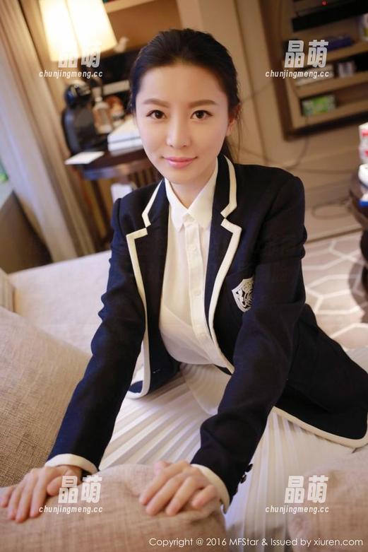 模范学院 - 当生活遇上Laura苏雨彤的JK作品集，原图让我认识了新侧脸，天哪！