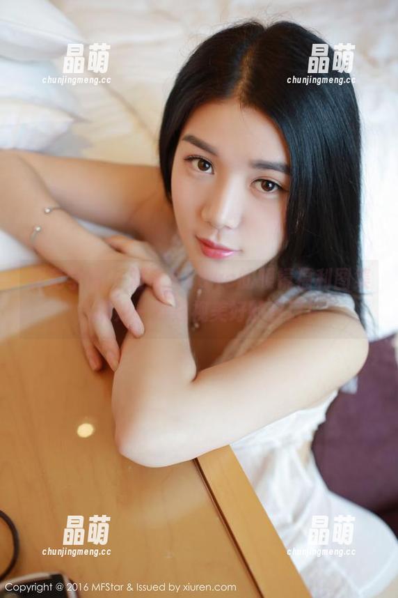 模范学院-刘飞儿Faye 模范学院 - 刘飞儿Faye的眼镜福利图集,犹如一扇窥视美好的窗口!