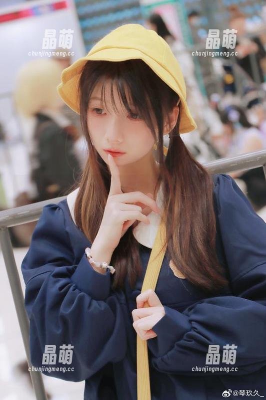 清青琴玖 精选清青琴玖短裙照:天呐,这裙子真能撩动那些旧情。