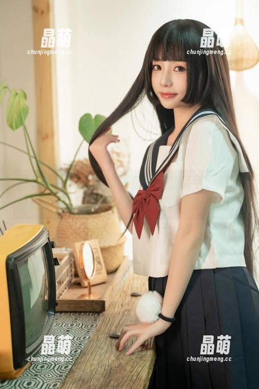 爆机少女喵小吉的咸鱼外骨骼装甲，高清壁纸中竟藏着传奇般的故事。想听听吗？