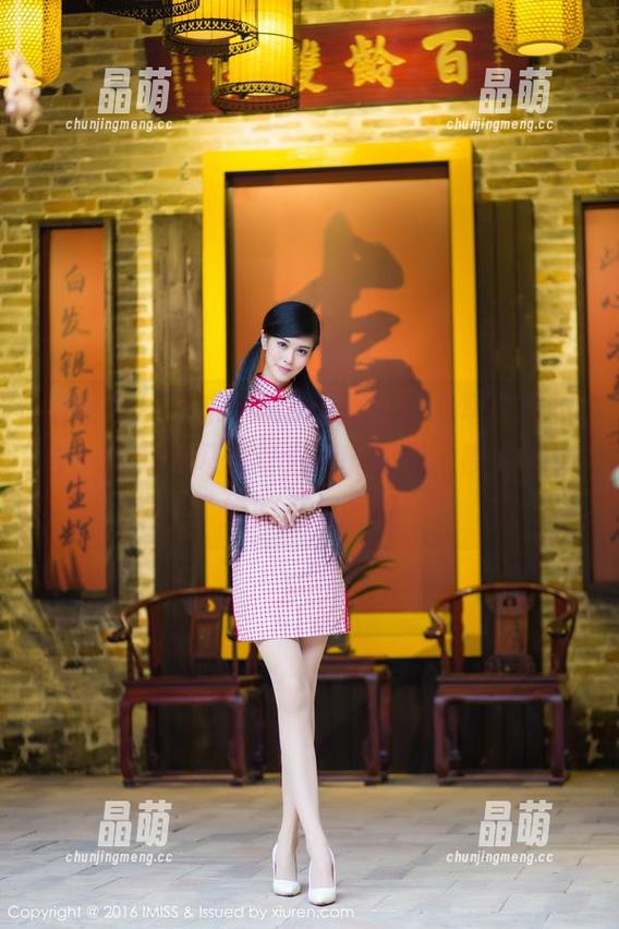 爱蜜社-乐乐Mango 爱蜜社 - 从乐乐Mango的甜心写真看过去,图片里闪烁着温暖的阳光,瞬间解锁了她的无数面貌!