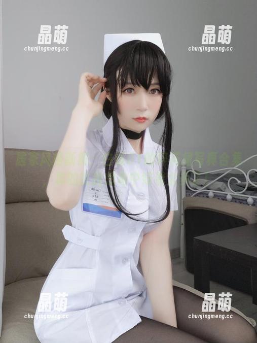 居家风格新解：白银81的碎花裙写真合集，真的比我想象中好看太多了！