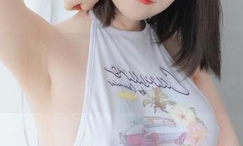 白银81的透明服，原图的每个角度都在挑逗你的眼睛，别犹豫，下载吧！