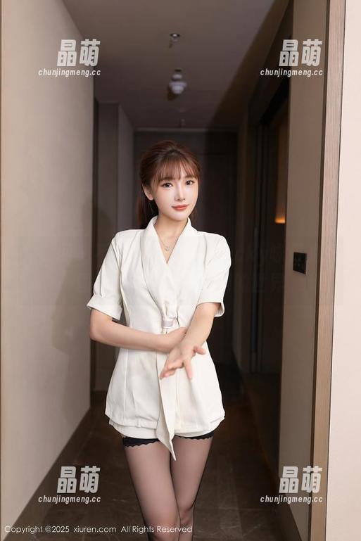 秀人网-lucky咏丹 秀人网 - 不仅仅是空姐,lucky咏丹的原图写真带你走进不同的世界