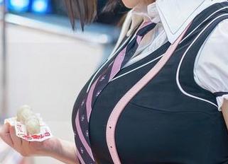 秀人网 - 南乔夏日合集：感觉好像一瞬间回到无忧无虑的青春岁月。