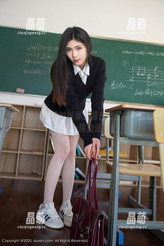 秀人网-南初妹妹 秀人网 - 南初妹妹体操服合集:每一张都让我心跳加速!
