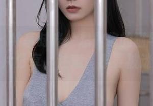 秀人网 - 共享时光：想做你的猫与灰丝的绝美图片分享，注意，不要被迷住哦！