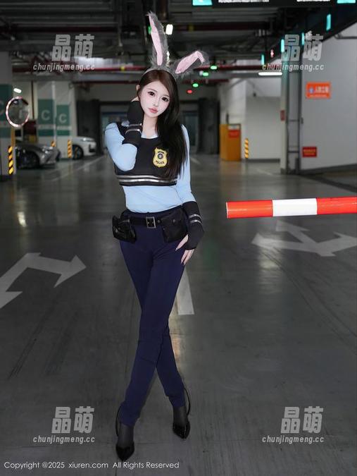 秀人网-是小逗逗 秀人网 - 是小逗逗婚纱图包:谁说婚纱只能在婚礼上穿?我觉得她是为我准备的!