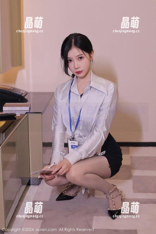秀人网-白露小猪 秀人网 - 最新作品集!白露小猪与那些女孩的奇幻旅程