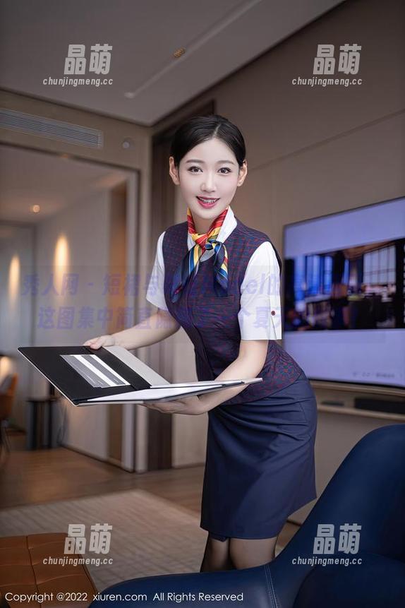 秀人网-葛征Model 秀人网 - 短裙与葛征Model的高清画面,这图集中简直隐藏了一个夏天的故事!