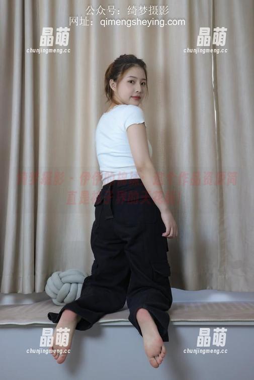 绮梦摄影-伊伊 绮梦摄影 - 伊伊的棉袜:这个作品资源简直是袜子界的天花板!