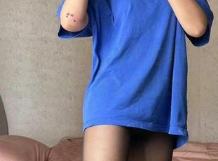 微密圈 - 美邵女Baby私拍亮点：原图中的油亮黑丝连体，简直是心甘情愿的沉迷。