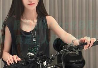 免费图册，腐团儿Ikaros化身尼尔机械纪元女神，真是让人忍不住想点个赞！