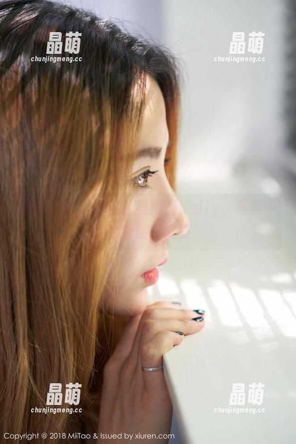 蜜桃社-吴凯莉Kelly 蜜桃社 - 浴室里的吴凯莉Kelly,写真中的水珠在跳舞