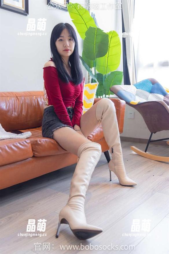 袜啵啵-糯米 袜啵啵 - 精选糯米女孩套图——看看她这不经意的风情,太会撩了!