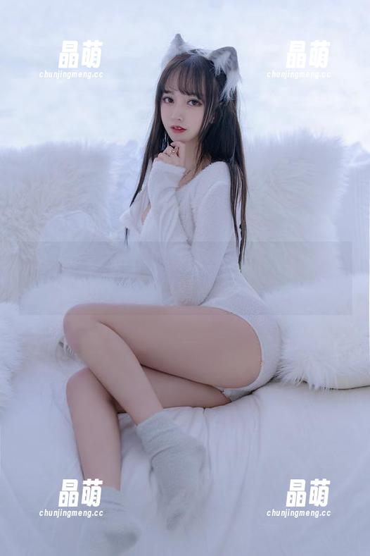 在过期米线线喵的私拍中，连体资源朝我扑来，绝对的视觉享受。